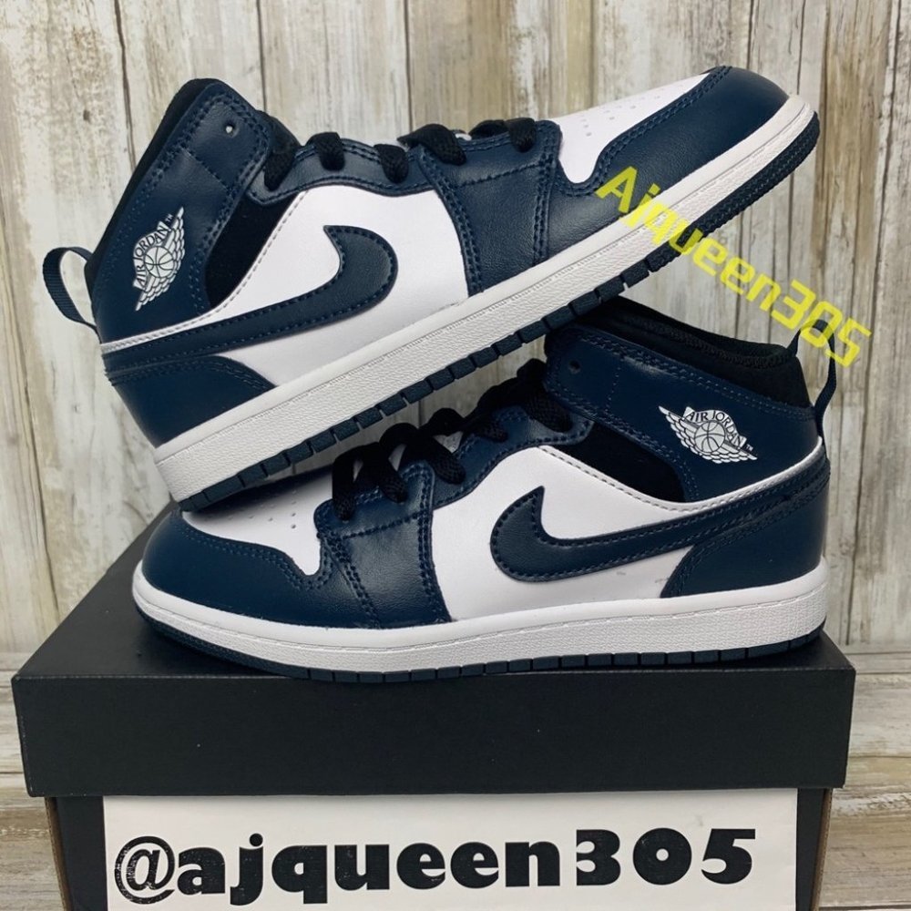 Air Jordan 1 Mid PS 2.5Y - Picture 2 of 6